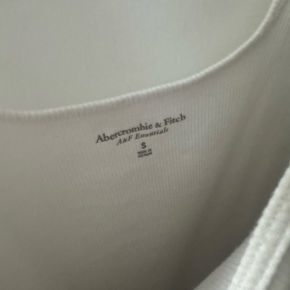 White Ribbed Tank Top - Picture 3 of 3